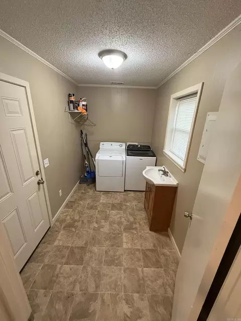 Other - 105 E Moore St, Tuckerman, AR 72473 photo 3 of 5