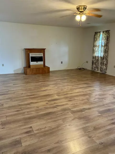 Living - 202 E Bennett St, Letona, AR 72085 photo 1 of 5