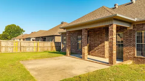 Exterior - 14 Oak Tree Cir, Conway, AR 72032 photo 3 of 8