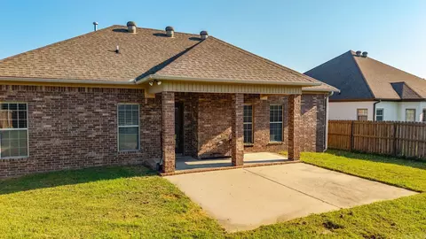Exterior - 14 Oak Tree Cir, Conway, AR 72032 photo 2 of 8
