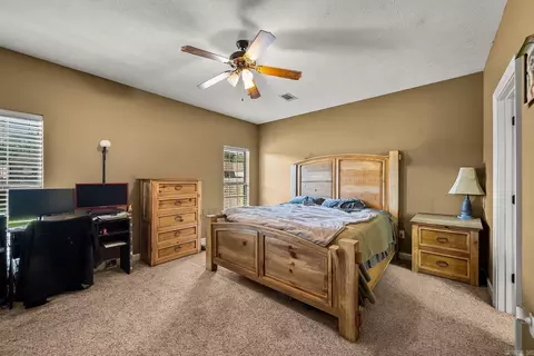 Bedroom - 14 Oak Tree Cir, Conway, AR 72032 photo 1 of 3