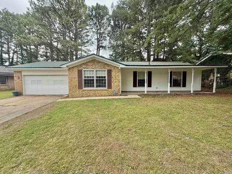 1705 Colonial Rd, Jonesboro, AR 72401
