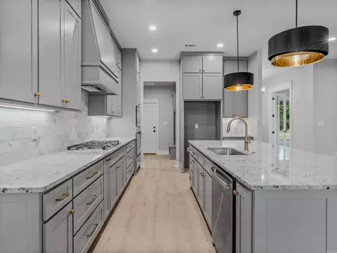 Kitchen - 7105 Cold Creek Dr, Alexander, AR 72002 photo 5 of 6