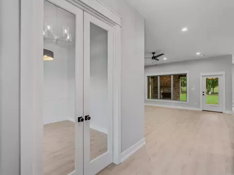 Entry Way - 7105 Cold Creek Dr, Alexander, AR 72002 photo 2 of 5