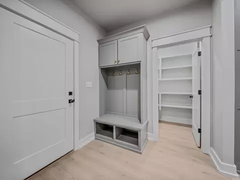 Entry Way - 7105 Cold Creek Dr, Alexander, AR 72002 photo 3 of 5