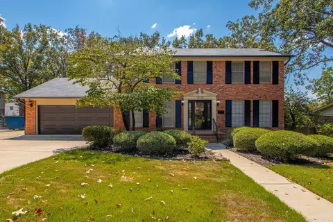 10125 Charterhouse Rd, Little Rock, AR 72227