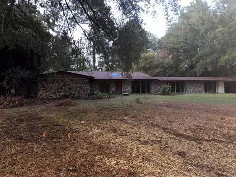 Exterior - 7 Longmeadow Dr, Pine Bluff, AR 71603 photo 4 of 15