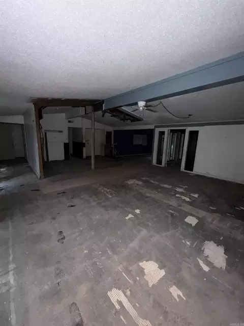Living - 7 Longmeadow Dr, Pine Bluff, AR 71603 photo 1 of 12