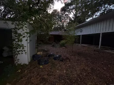 Exterior - 7 Longmeadow Dr, Pine Bluff, AR 71603 photo 12 of 15