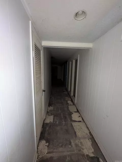 Entry Way - 7 Longmeadow Dr, Pine Bluff, AR 71603 photo 6 of 9