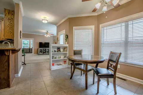 Dining - 2602 Laurel, Benton, AR 72015 photo 1 of 1