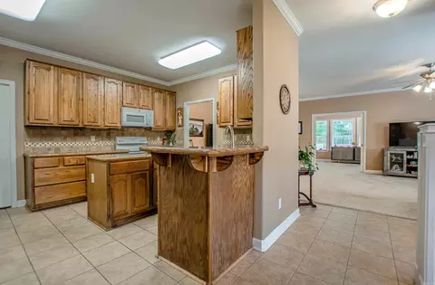 Kitchen - 2602 Laurel, Benton, AR 72015 photo 2 of 6