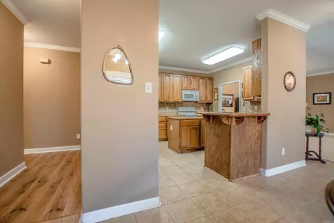 Entry Way - 2602 Laurel, Benton, AR 72015 photo 4 of 5