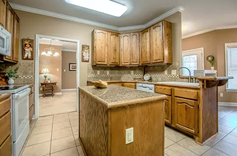 Kitchen - 2602 Laurel, Benton, AR 72015 photo 1 of 6