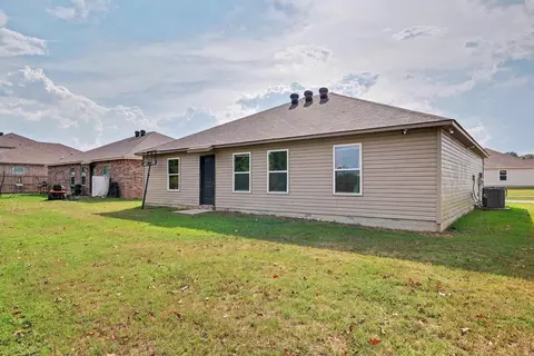 Exterior - 1640 Carillon Ln, Conway, AR 72034 photo 5 of 7