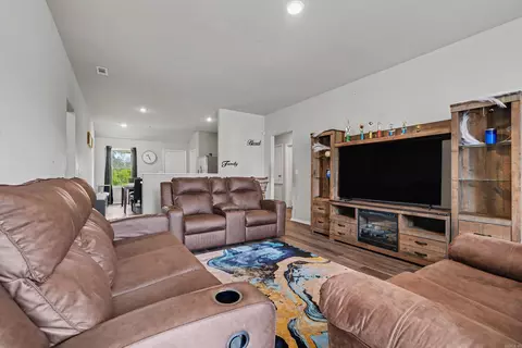 Living - 1640 Carillon Ln, Conway, AR 72034 photo 1 of 2