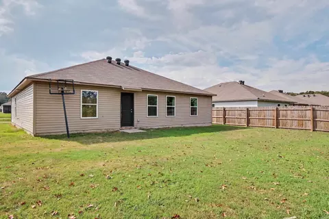 Exterior - 1640 Carillon Ln, Conway, AR 72034 photo 4 of 7