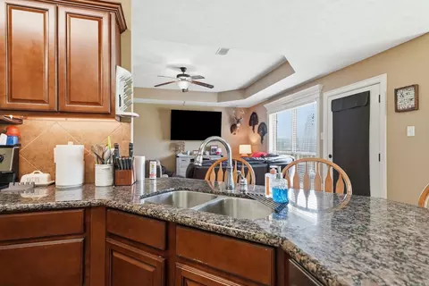 Kitchen - 28 Kay Dr, Greenbrier, AR 72058 photo 2 of 3