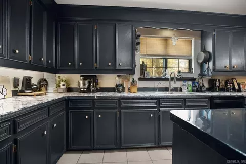 Kitchen - 11501 Highway 128, Malvern, AR 72104 photo 4 of 6