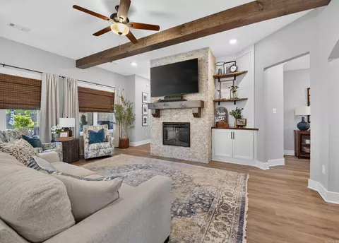 Living - 23 Hickory Valley Dr, Cabot, AR 72023 photo 4 of 4