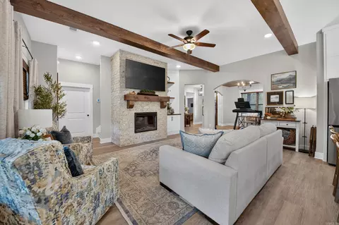 Living - 23 Hickory Valley Dr, Cabot, AR 72023 photo 3 of 4