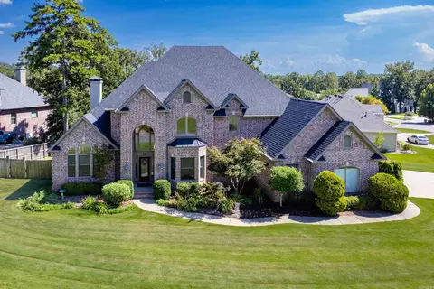 11 Deauville Cir, Little Rock, AR 72223