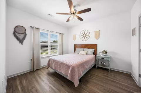 Bedroom - 65 Lewis Loop, Greenbrier, AR 72058 photo 4 of 6