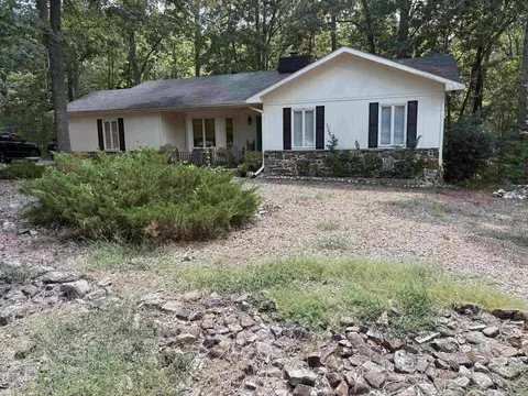 15 Castillo Ln, Hot Springs, AR 71909