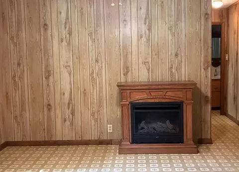 Living - 24 Ann Loop, Conway, AR 72032 photo 2 of 4