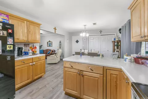 Kitchen - 1200 Chris Dr, Benton, AR 72015 photo 5 of 5
