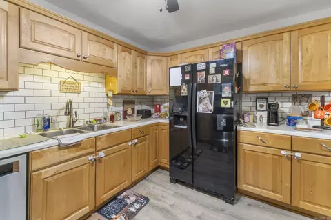 Kitchen - 1200 Chris Dr, Benton, AR 72015 photo 4 of 5