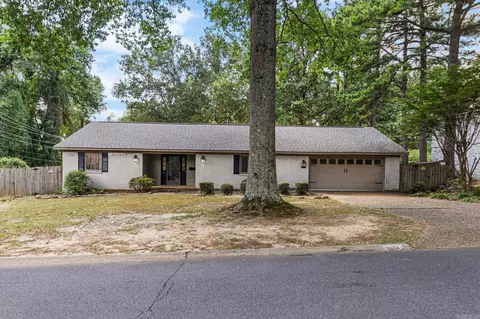2624 Lakeview Rd, North Little Rock, AR 72116