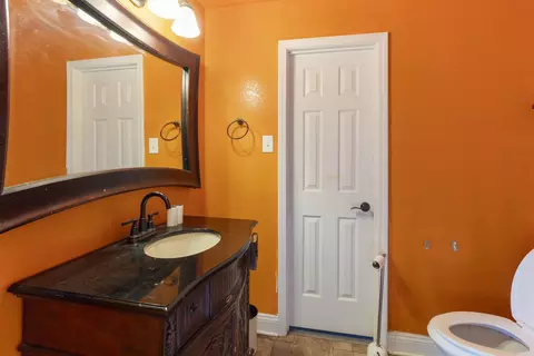 Bath - 25 Pleasant St, Cabot, AR 72023 photo 3 of 3