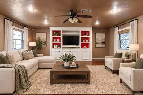 Living - 25 Pleasant St, Cabot, AR 72023 photo 2 of 3