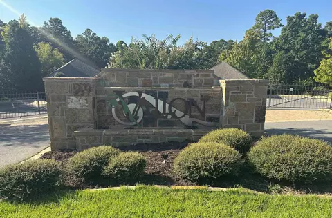 100 Vallon Ln #101, Little Rock, AR 72223