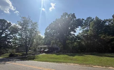 823 Hamilton Dairy Rd, Hot Springs, AR 71909