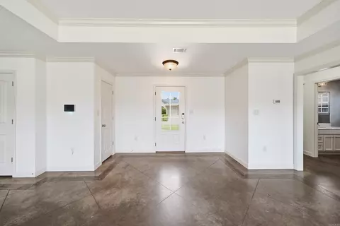 Entry Way - 1140 Georgetown Dr, Conway, AR 72034 photo 2 of 4