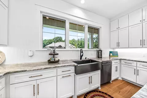 Kitchen - 1586 Calcutta Dr, Cabot, AR 72023 photo 4 of 7