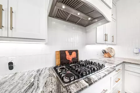 Kitchen - 1586 Calcutta Dr, Cabot, AR 72023 photo 6 of 7