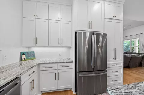 Kitchen - 1586 Calcutta Dr, Cabot, AR 72023 photo 5 of 7