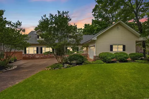 117 Cifuentes Way, Hot Springs Village, AR 71909
