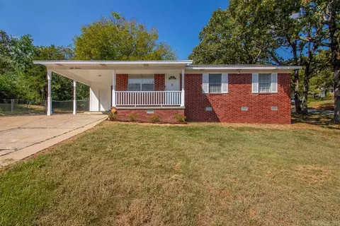 800 Buttercup Cir, North Little Rock, AR 72118