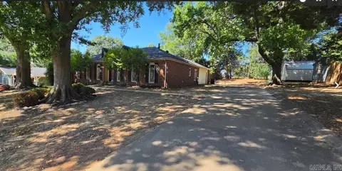 2109 Indian Hills St, Jonesboro, AR 72401