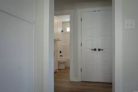 Entry Way - 196 Pearson St, Benton, AR 72015 photo 2 of 2