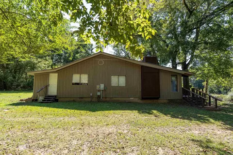 489 River Dr, Heber Springs, AR 72543