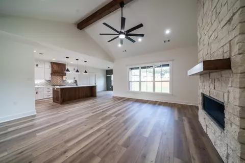 Living - 14 Albion Ct, Cabot, AR 72023 photo 6 of 6