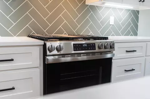 Kitchen - 14 Albion Ct, Cabot, AR 72023 photo 4 of 6