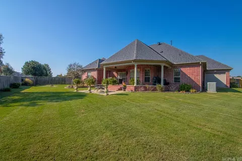 Exterior - 1500 S Beach St, Conway, AR 72034 photo 6 of 15