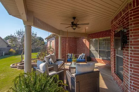 Exterior - 1500 S Beach St, Conway, AR 72034 photo 7 of 15