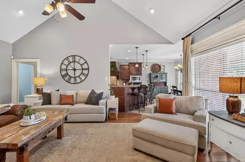 Living - 1500 S Beach St, Conway, AR 72034 photo 3 of 3